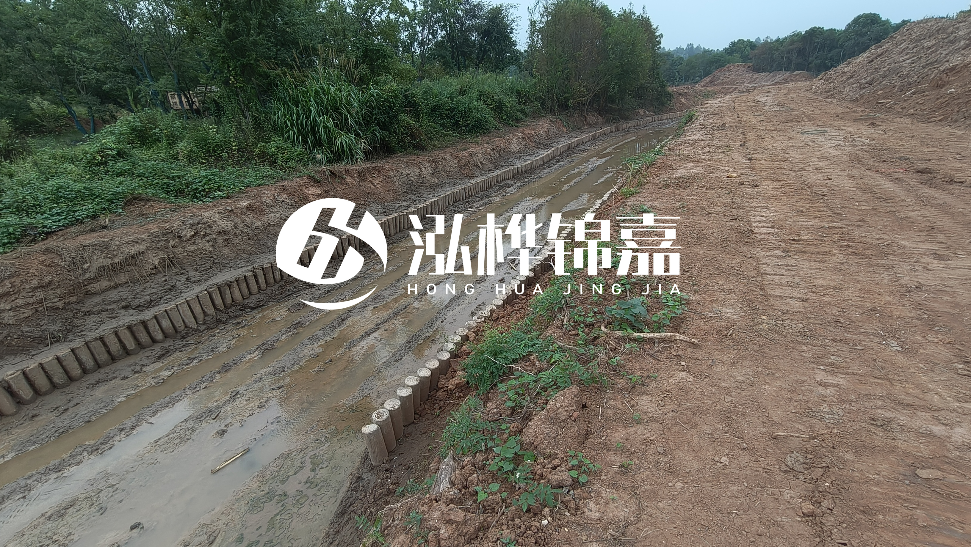 水泥仿木樁施工隊泓樺錦嘉 - 河道仿木樁的高度需要超出水位多少？