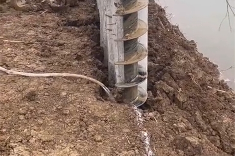 水泥仿木樁施工隊泓樺錦嘉 - 長度 3 米水泥河道樁施工多少錢？