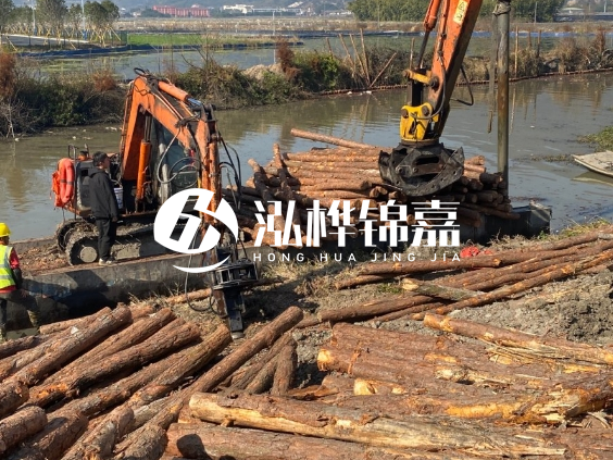 水泥仿木樁施工隊泓樺錦嘉 - 水泥樁打樁的單價是多少？